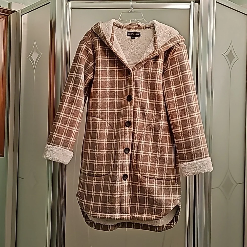 Centigrade Bonded Sherpa Lined Plaid Jacket. Brand new. Never worn. - Picture 13 of 13